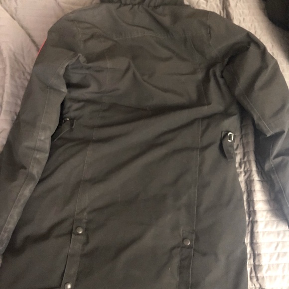 Canada goose Kensington coat with fur - Picture 3 of 14